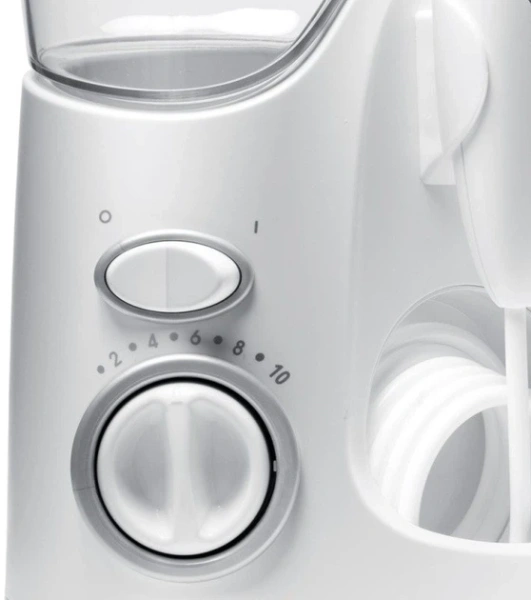 Ирригатор полости рта WaterPik WF-100 EU, белый (6 насадок, 650мл, питание от сети) купить по самой низкой цене