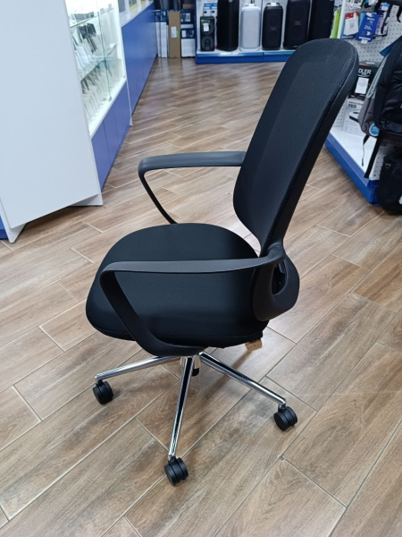 Кресло офисное Luxury YF-501BG black 1шт. (упакованы по 2шт.) купить по самой низкой цене