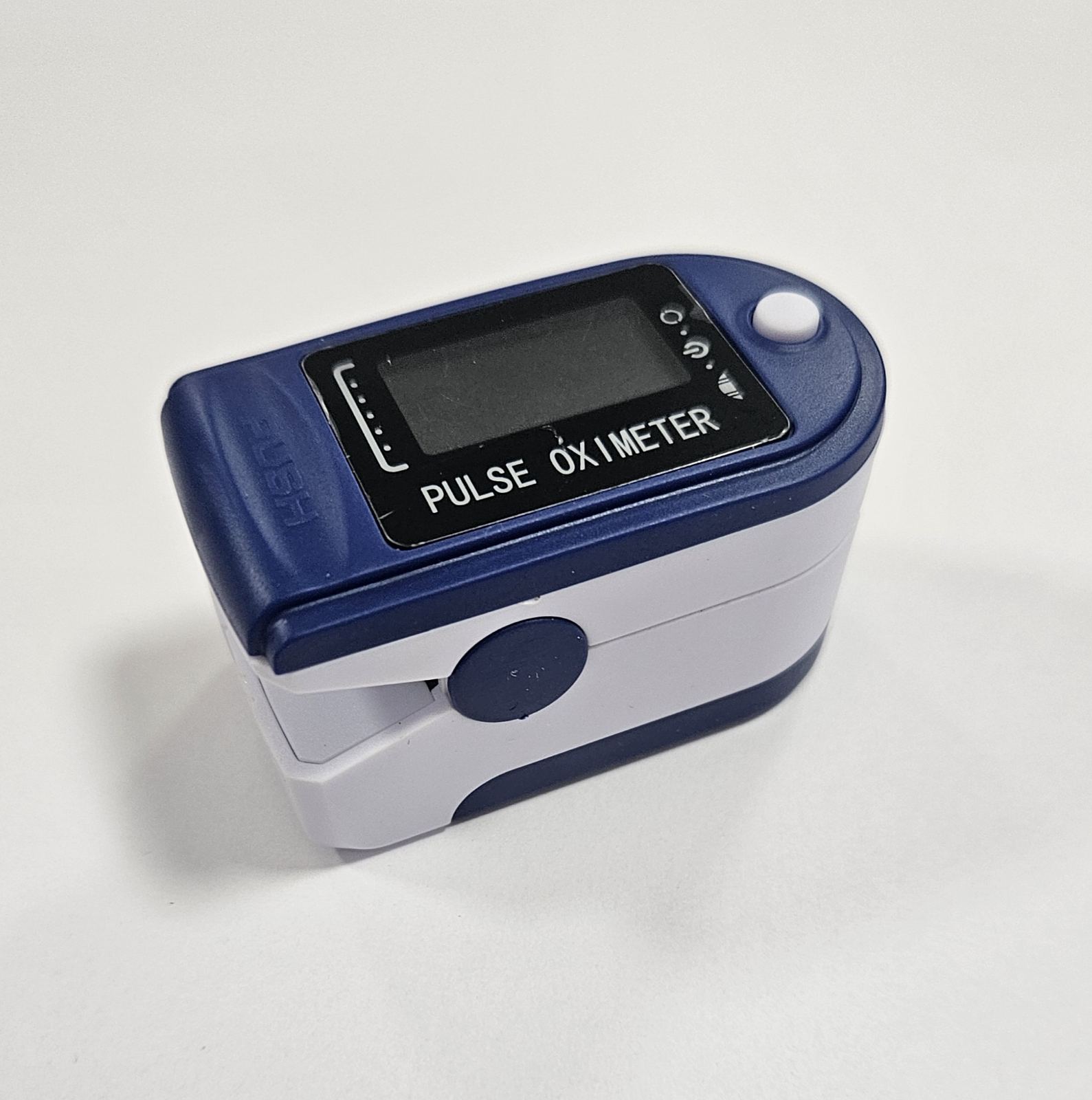 Пульсоксиметр напалечный синий (для измерения ЧСС и уровня кислорода в крови), шнурок в комплекте купить по самой низкой цене