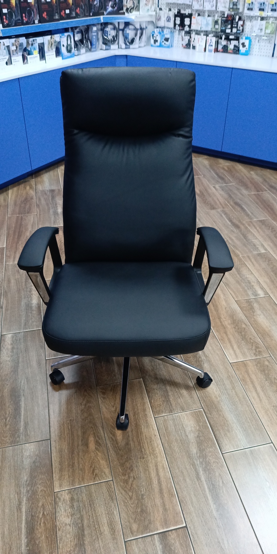 Кресло офисное Luxury YF-9306A black купить по самой низкой цене