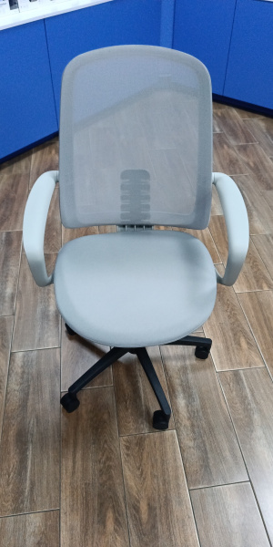 Кресло офисное Luxury YF-501BG grey 1шт.  (упакованы по 2шт.) купить по самой низкой цене