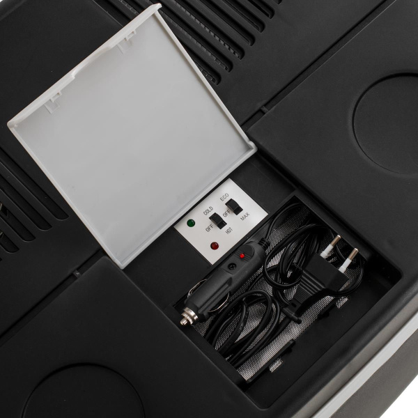 Холодильник автомобильный Adler AD 8092 (40л. DC 12V / AC 220-240V, внутр 45,0 cm x 30,4 x 30,0 cm) купить по самой низкой цене