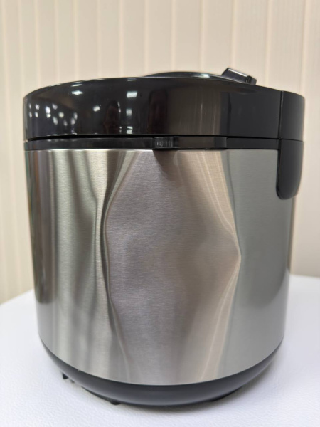 Мультиварка Maestro MR-793 (серебр.) 42 прогр., диспл., антиприг.покр.чаши, электр. упр., 5л, 900Вт Уценка! купить по самой низкой цене