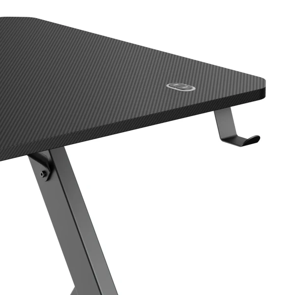 Стол компьютерный Maclean NanoRS Gaming (RS102) светодиод. подсветка, 120x60x75cm, 75кг, держатель наушников купить по самой низкой цене