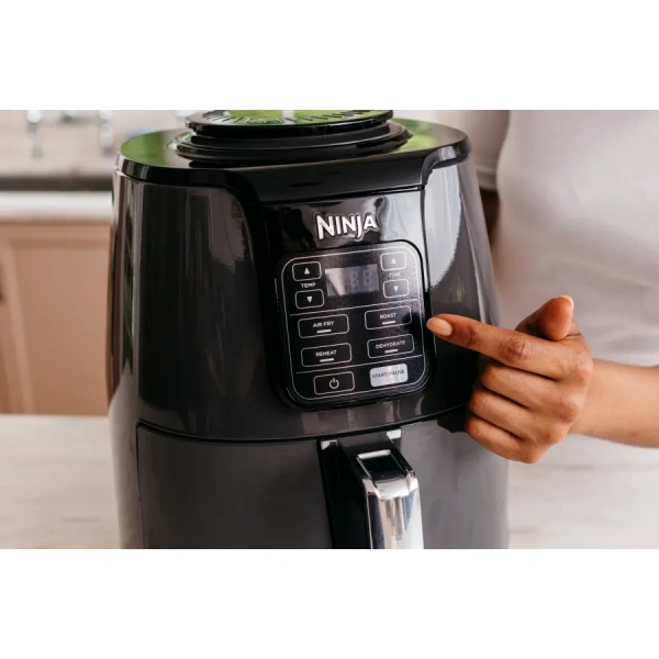 Аэрофритюрница Ninja (AF100EU) 3,8л., таймер, 1550Вт, 40-210°C, чёрн. купить по самой низкой цене