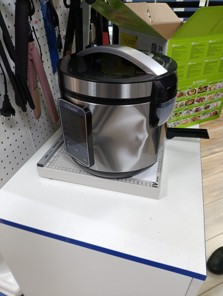 Мультиварка Maestro MR-795 (серебр.) 26 прогр., Диспл., антиприг.покр.чаши, электр. упр., 5л, 700Вт Уценка! купить по самой низкой цене