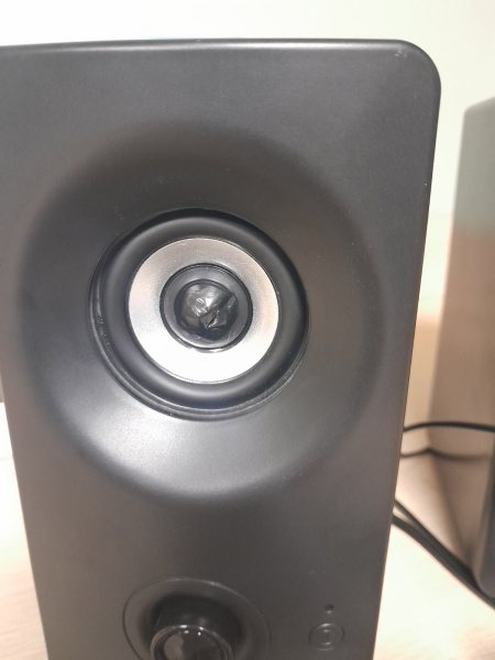 Акустика SVEN 405 (8W, Bluetooth / AUX, 80-20000Гц, питание по USB) black Уценка! купить по самой низкой цене