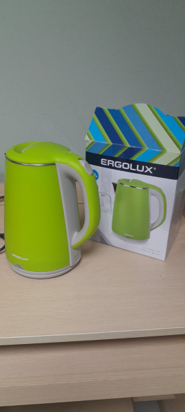 Электрочайник ERGOLUX (ELX-KS06-C16) 1.8л, 1500Вт, двойные стенки нерж.сталь/пластик, салатовый (13940) Уценка купить по самой низкой цене