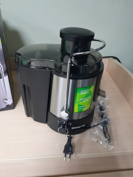 Соковыжималка Polaris PEA 0833A (800Вт, 2 скор, корпус нержавеющая сталь) Уценка! купить по самой низкой цене